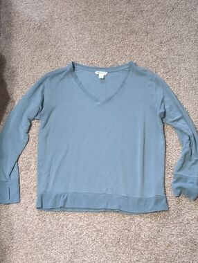 Athleta Womens XL Tall V-Neck Long Sleeve Soft Cotton Shirt